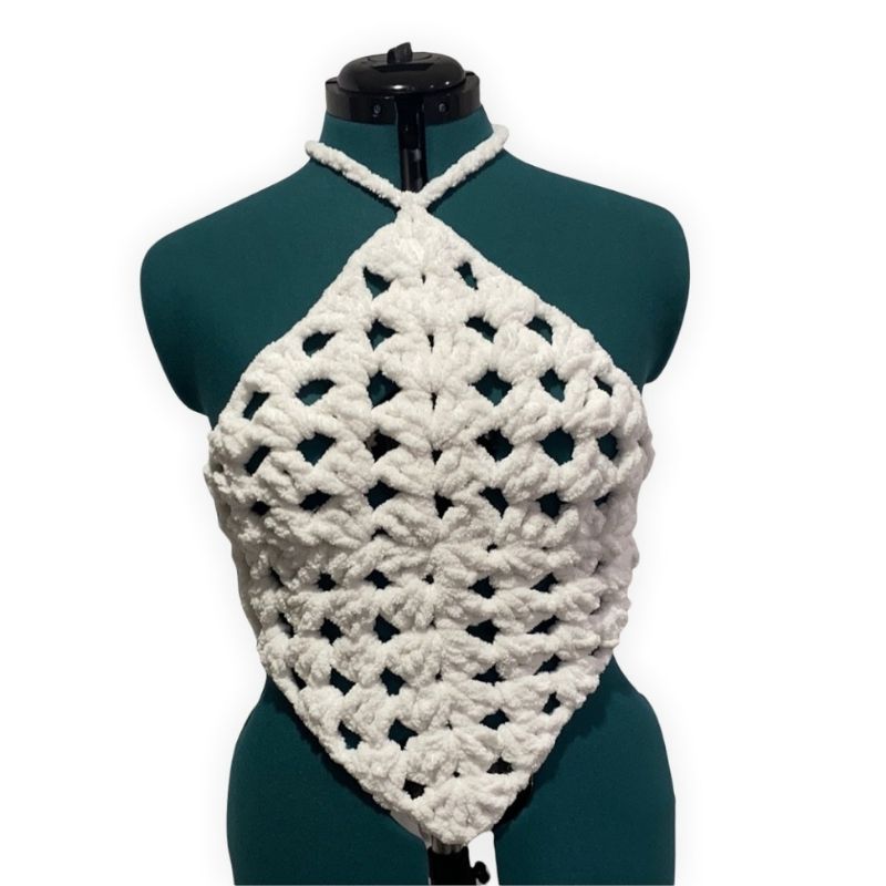 SNOW WHITE - DIAMOND CROCHET TOP