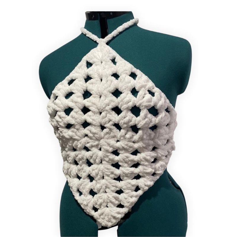 SNOW WHITE - DIAMOND CROCHET TOP