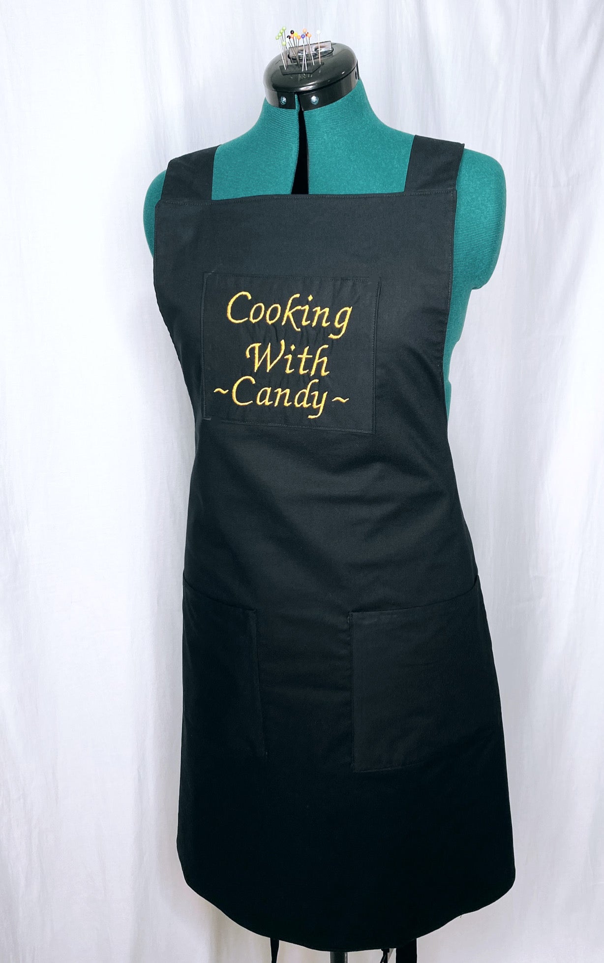 PERSONALIZED EMBROIDERED APRONS